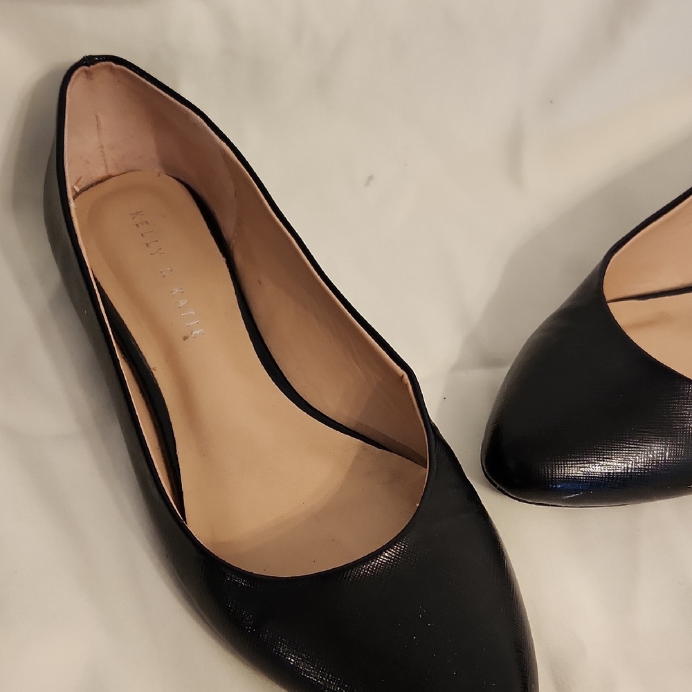 Kelly & Katie Elegant Black Flats